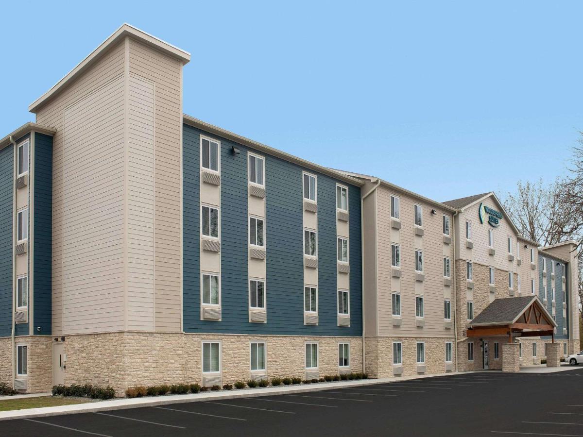 Woodspring Suites Corona Exterior photo